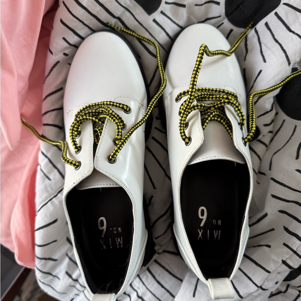 Mix No 6 White Lace-Up Oxfords